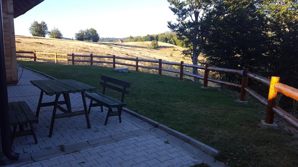 Holiday Home Floris Kopaonik Luaran gambar